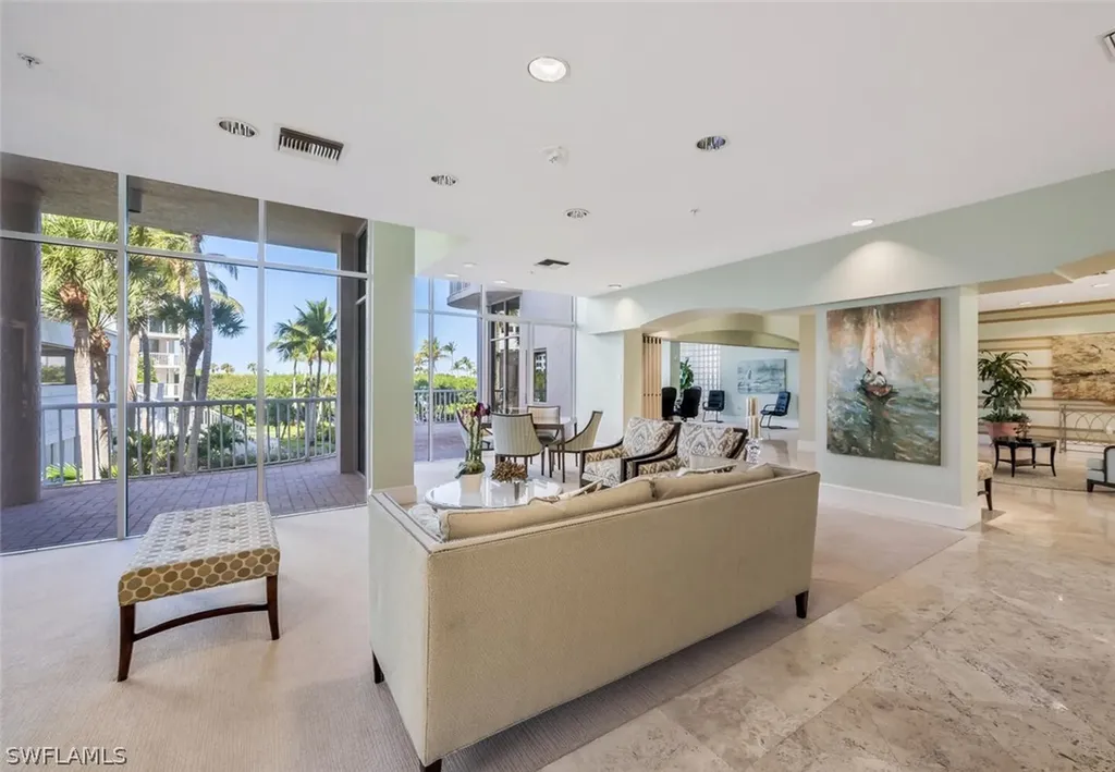 20 Seagate Drive Naples FL 34103