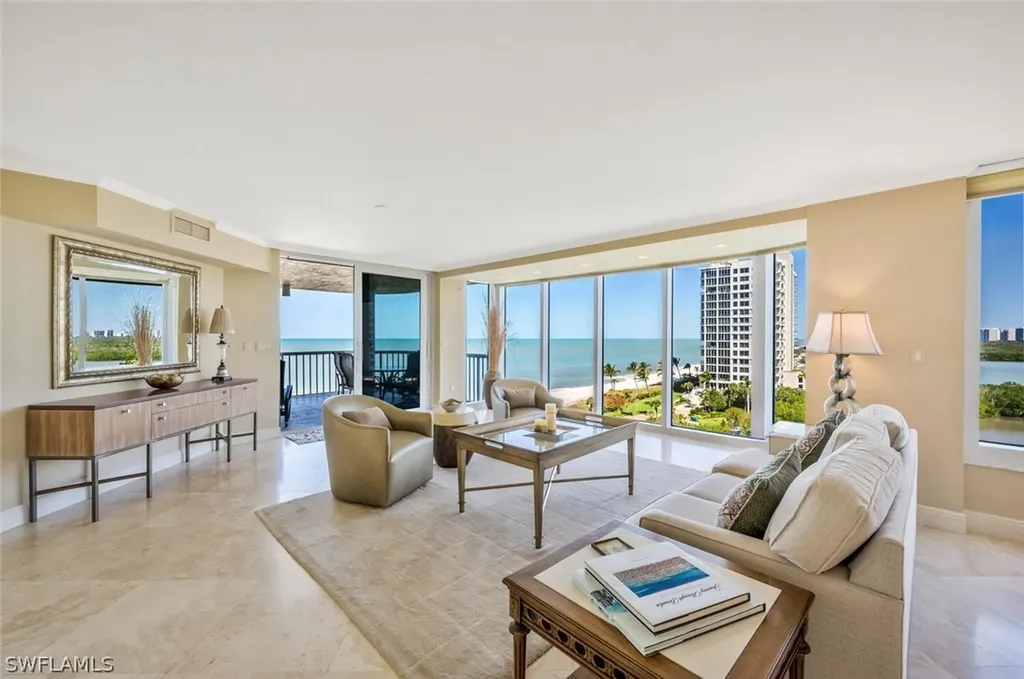 20 Seagate Drive Naples FL 34103