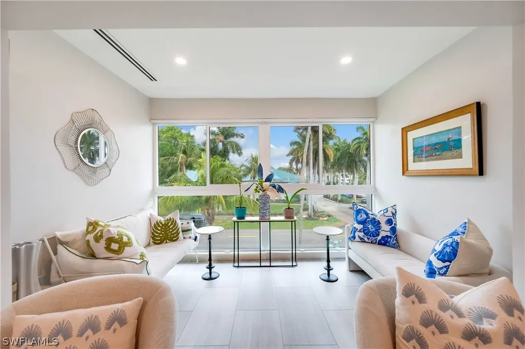 1021 3rd Street S Naples FL 34102
