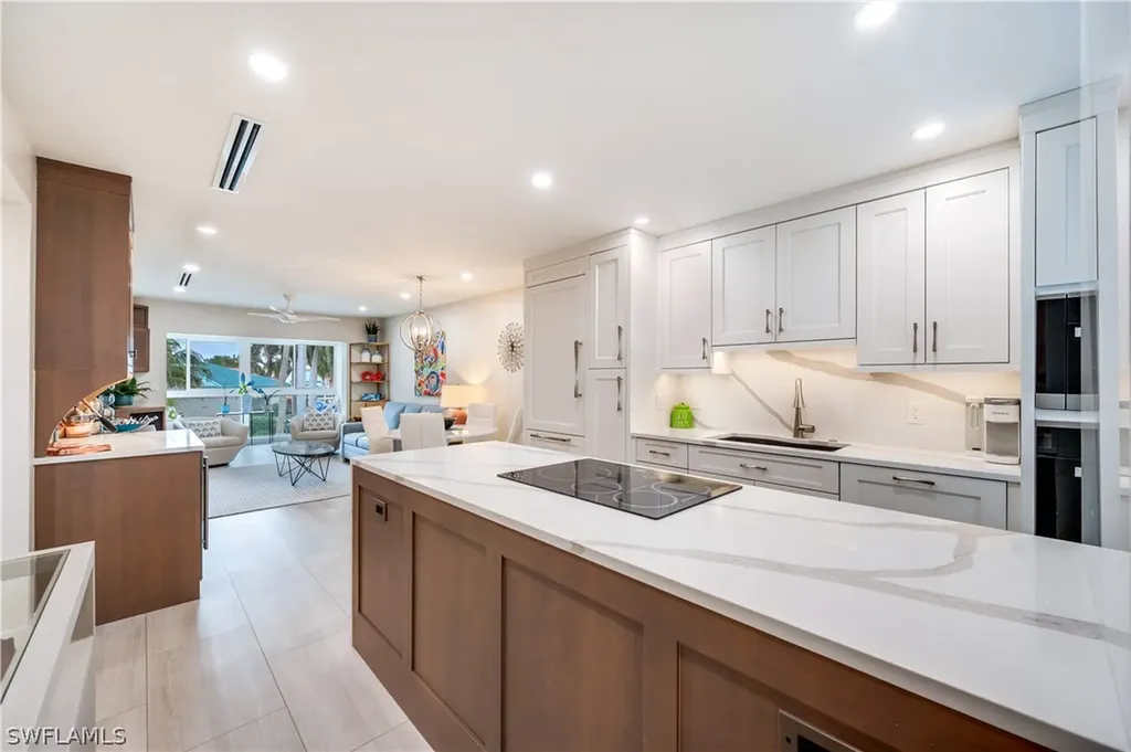 1021 3rd Street S Naples FL 34102