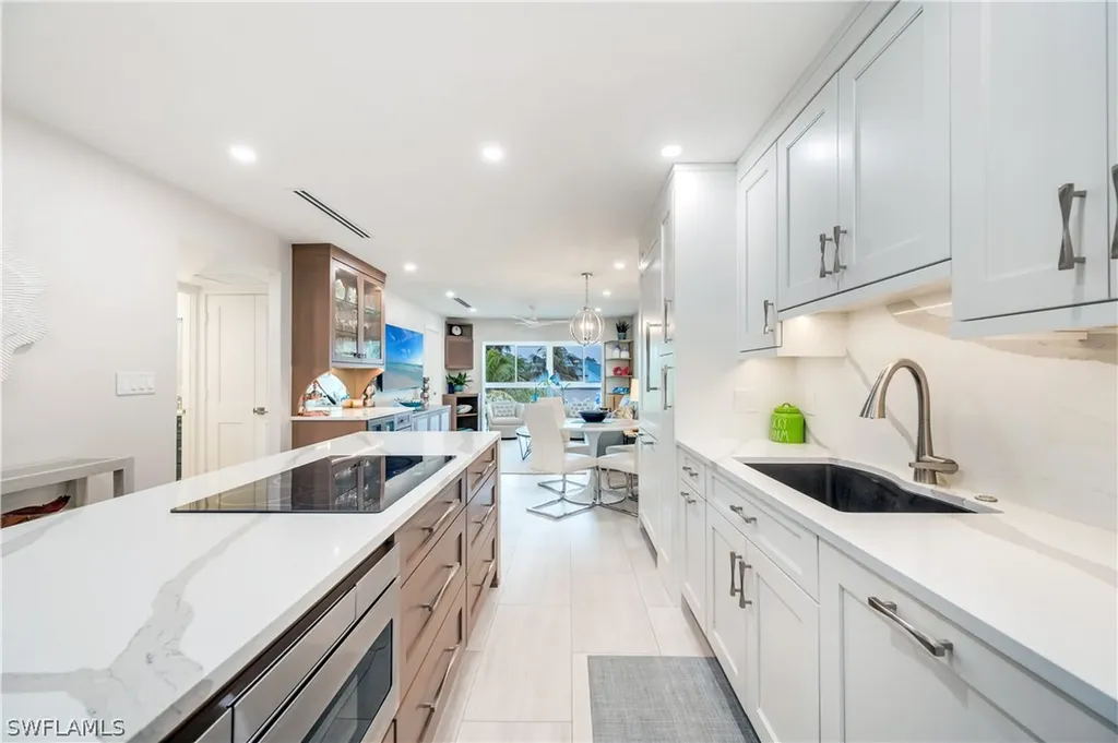 1021 3rd Street S Naples FL 34102