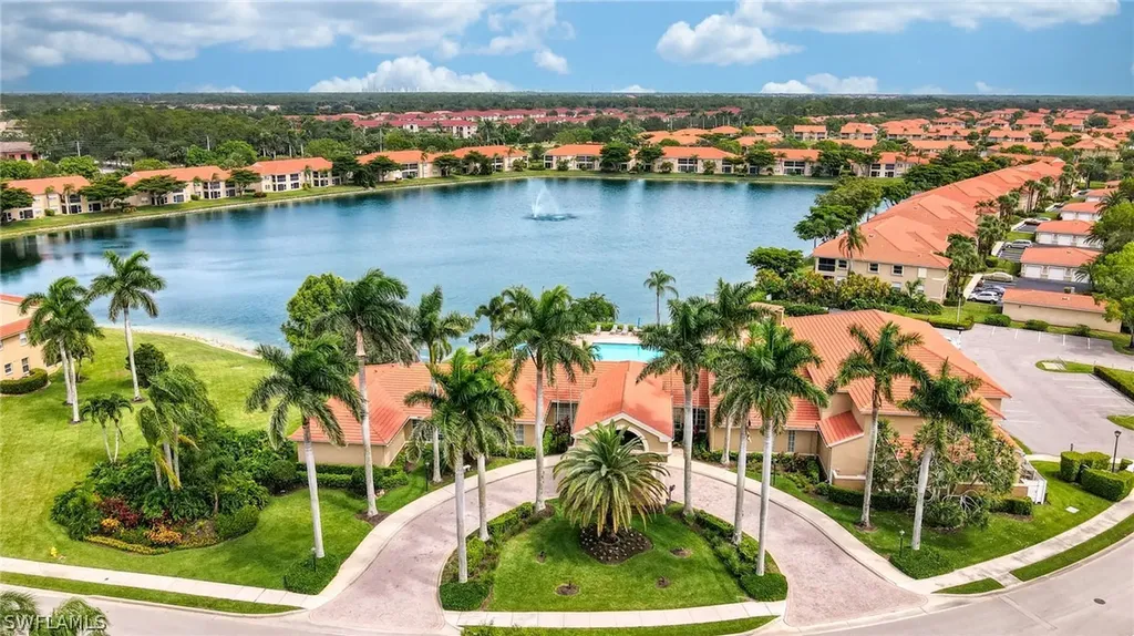 6930 Huntington Lakes Circle Naples FL 34119