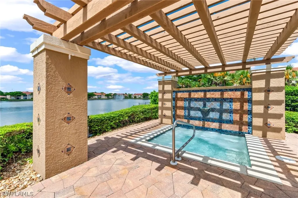 6930 Huntington Lakes Circle Naples FL 34119