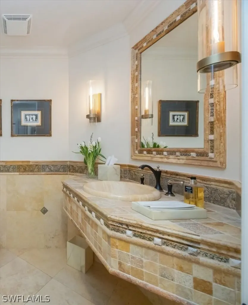 285 Grande Way Naples FL 34110