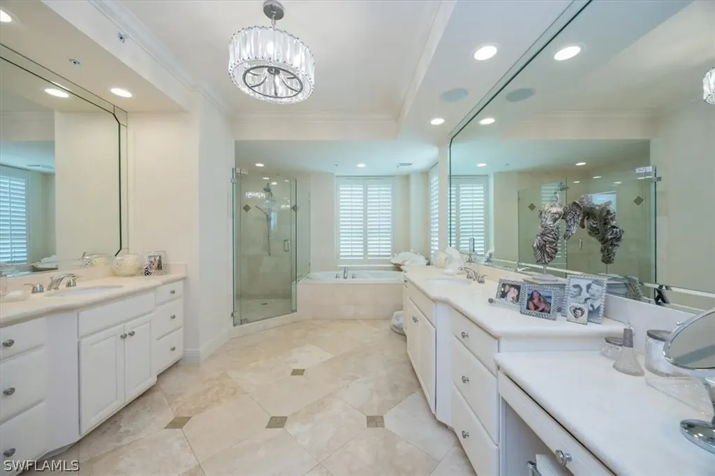 285 Grande Way Naples FL 34110