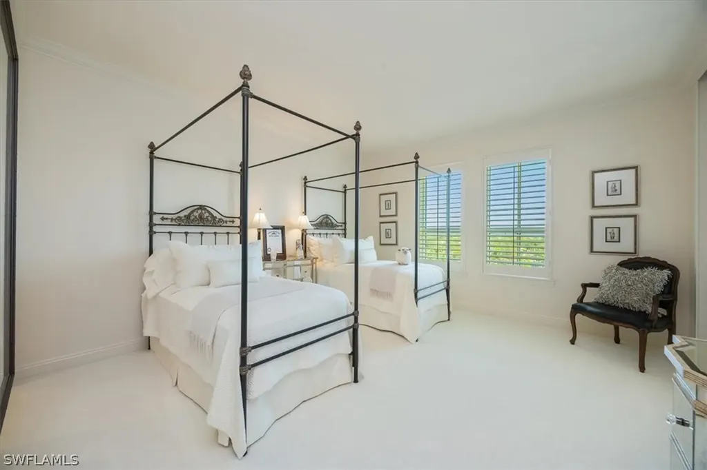 285 Grande Way Naples FL 34110