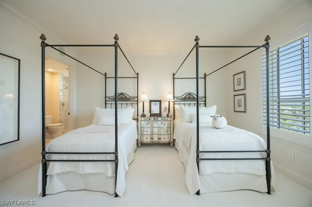 285 Grande Way Naples FL 34110
