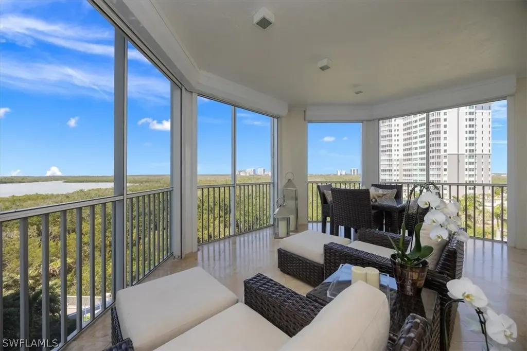 285 Grande Way Naples FL 34110