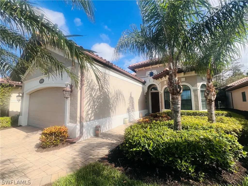 6574 Amarone Lane Naples FL 34113
