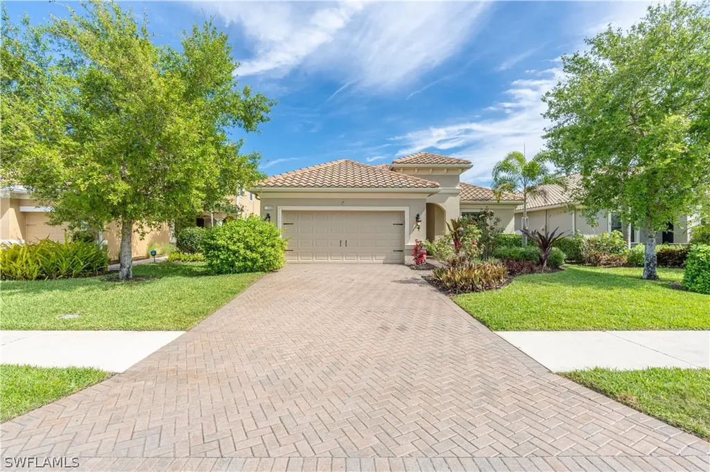 3549 Canopy Circle Naples FL 34120