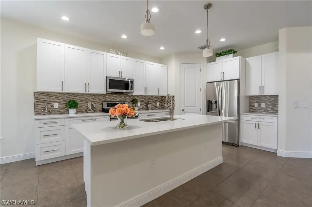 3549 Canopy Circle Naples FL 34120