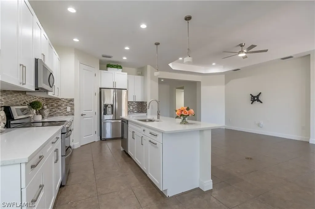 3549 Canopy Circle Naples FL 34120
