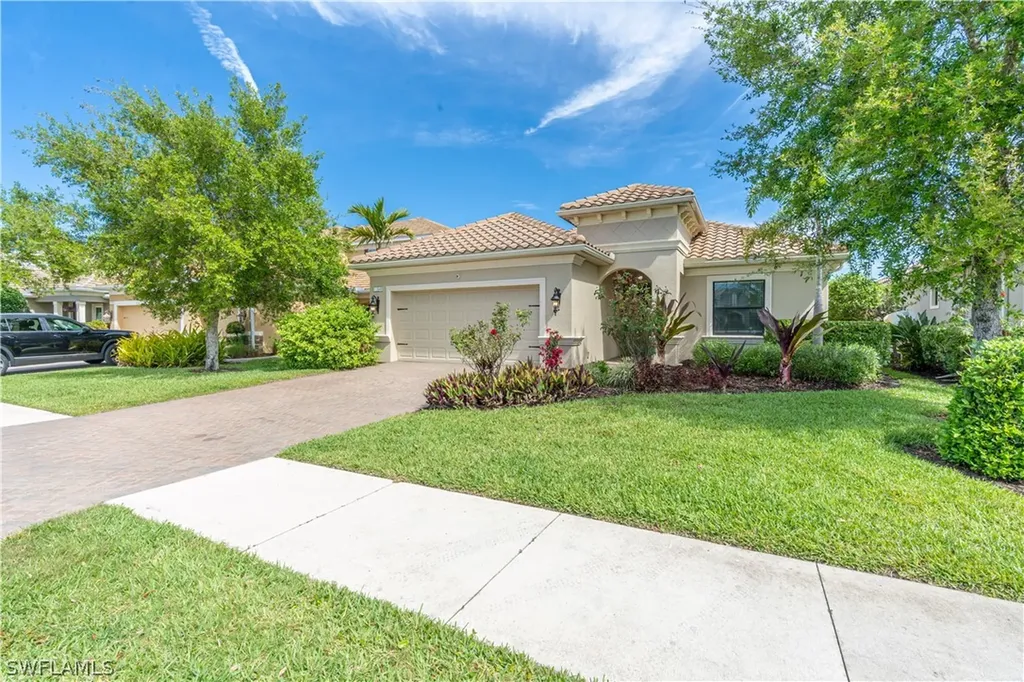 3549 Canopy Circle Naples FL 34120