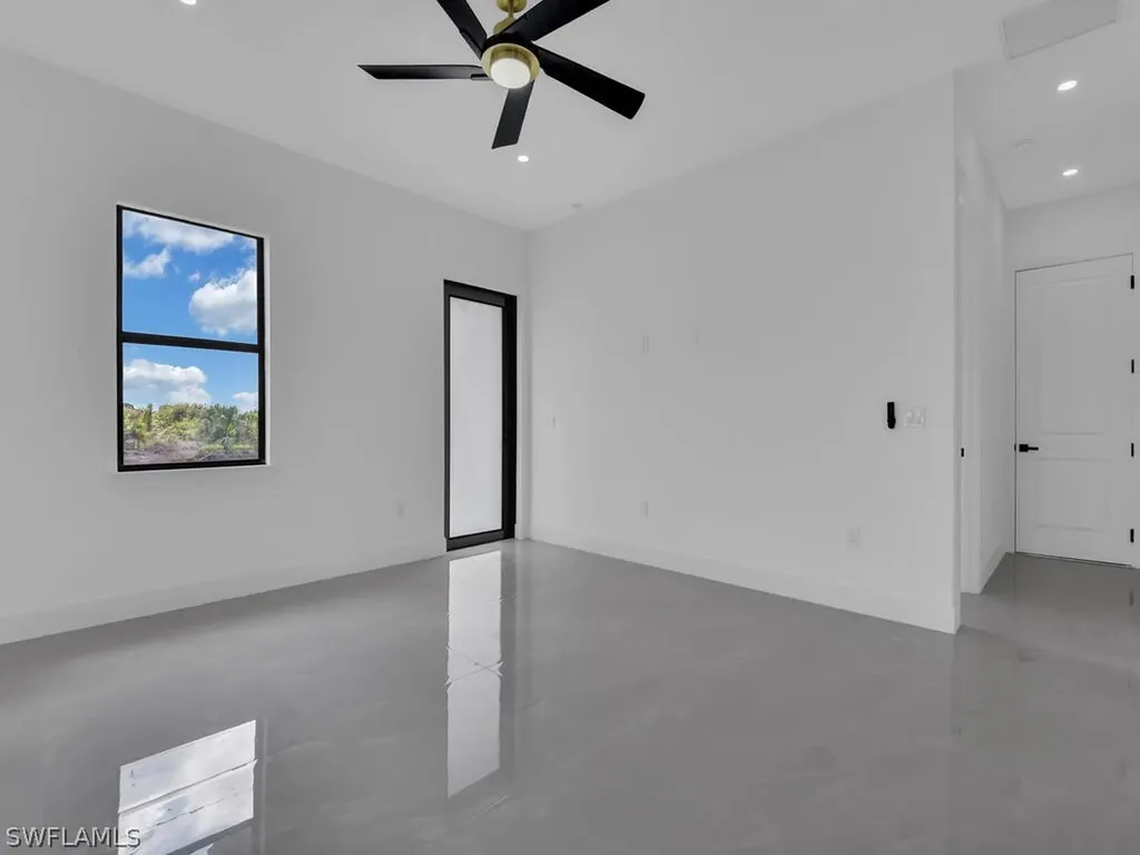 380 Cratsley Avenue S Lehigh Acres FL 33974