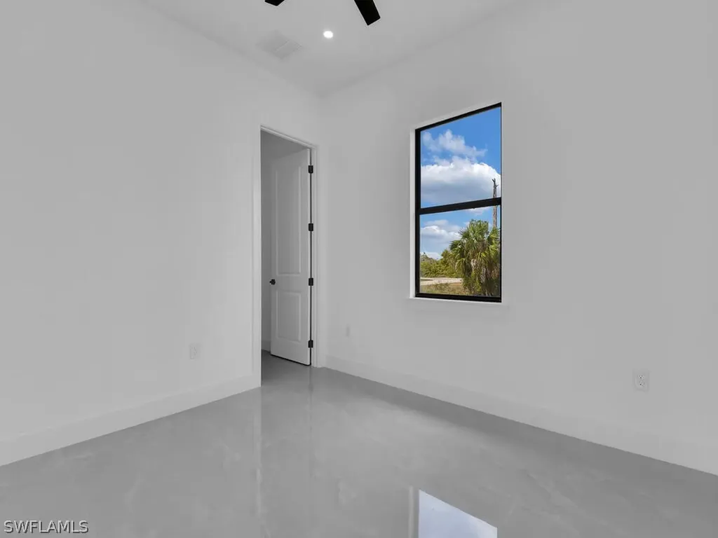 380 Cratsley Avenue S Lehigh Acres FL 33974