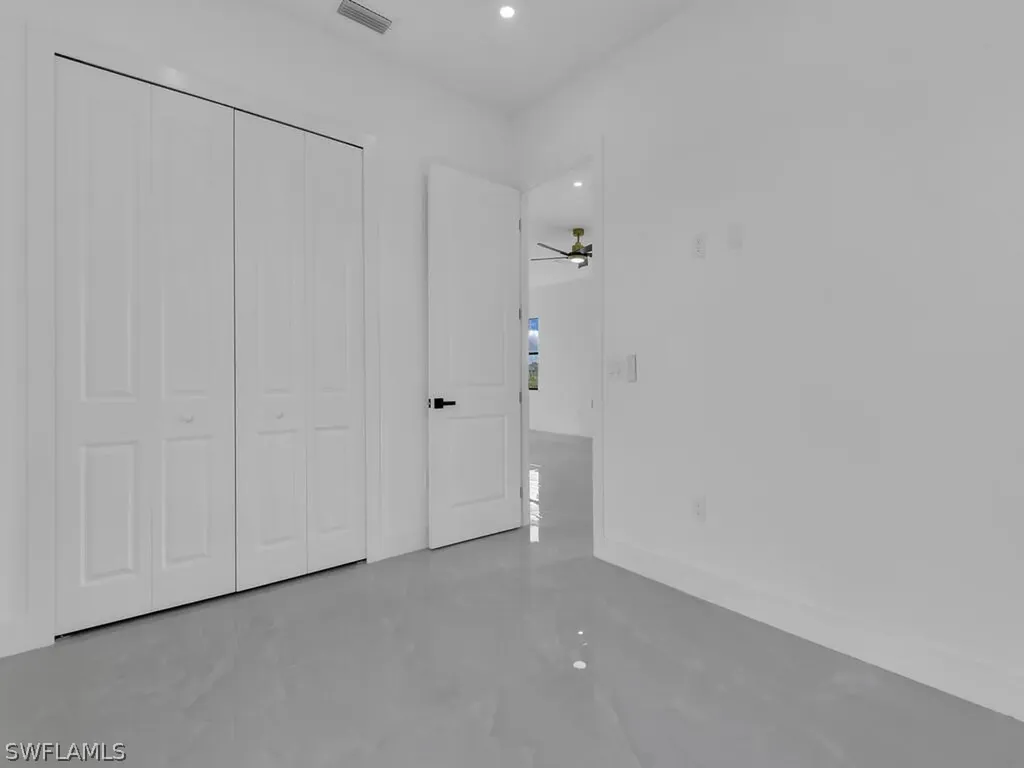 380 Cratsley Avenue S Lehigh Acres FL 33974