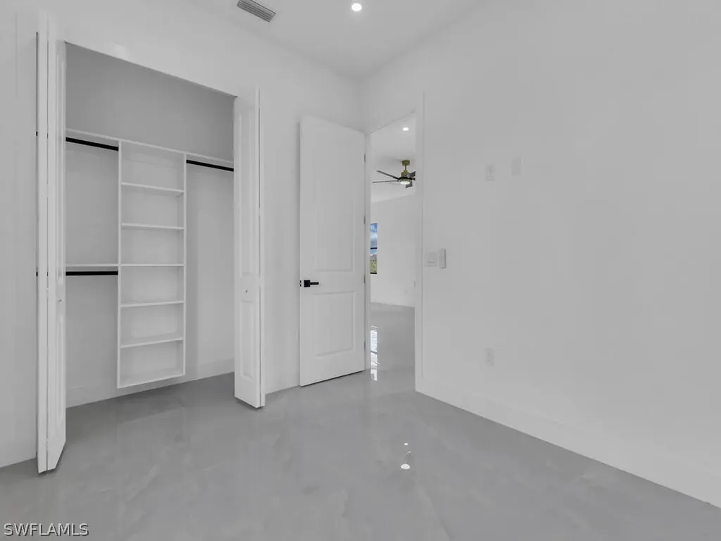 380 Cratsley Avenue S Lehigh Acres FL 33974