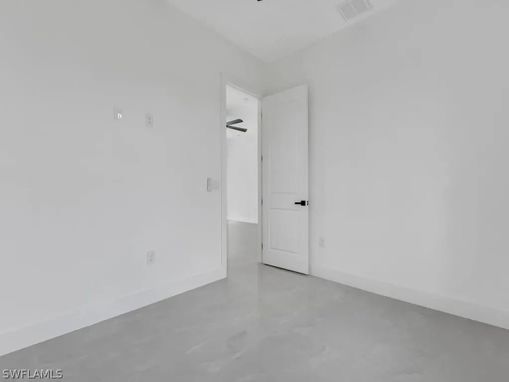 380 Cratsley Avenue S Lehigh Acres FL 33974
