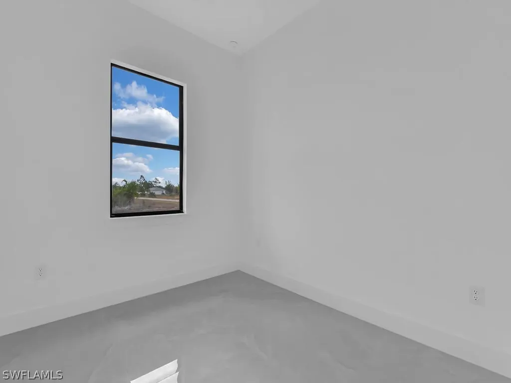 380 Cratsley Avenue S Lehigh Acres FL 33974