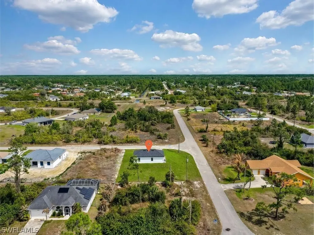 380 Cratsley Avenue S Lehigh Acres FL 33974