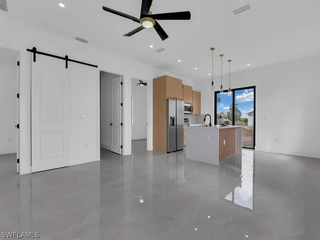 380 Cratsley Avenue S Lehigh Acres FL 33974