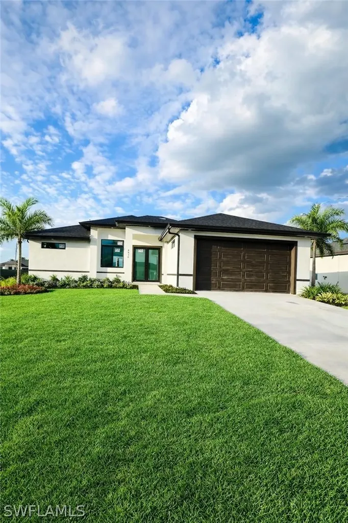 2614 12th Street SW Lehigh Acres FL 33976