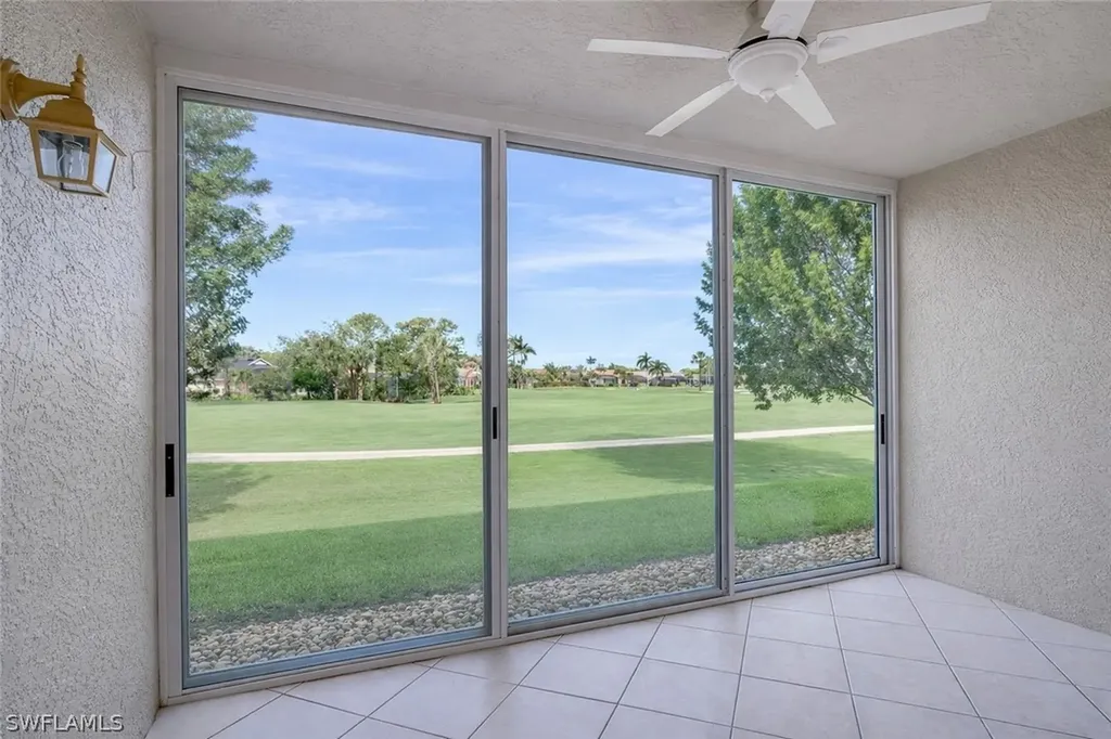 725 Saratoga Circle Naples FL 34104