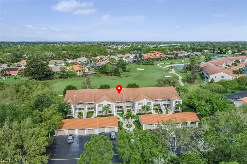 725 Saratoga Circle Naples FL 34104