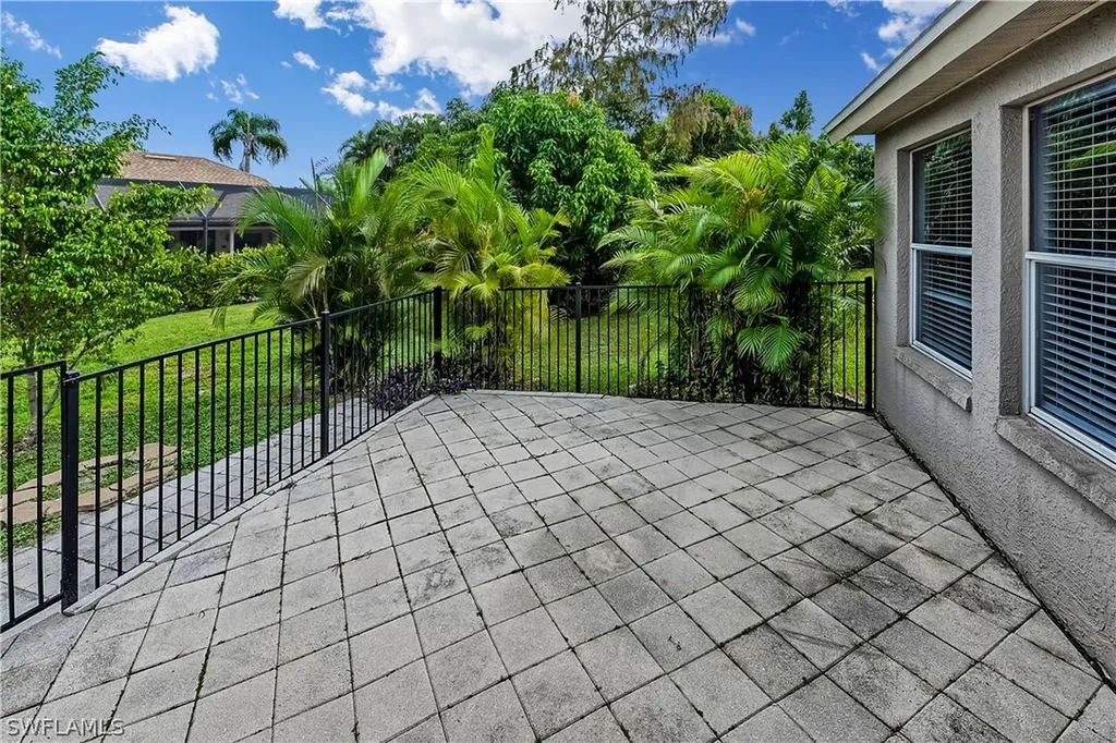 6721 Sloane Place Naples FL 34104