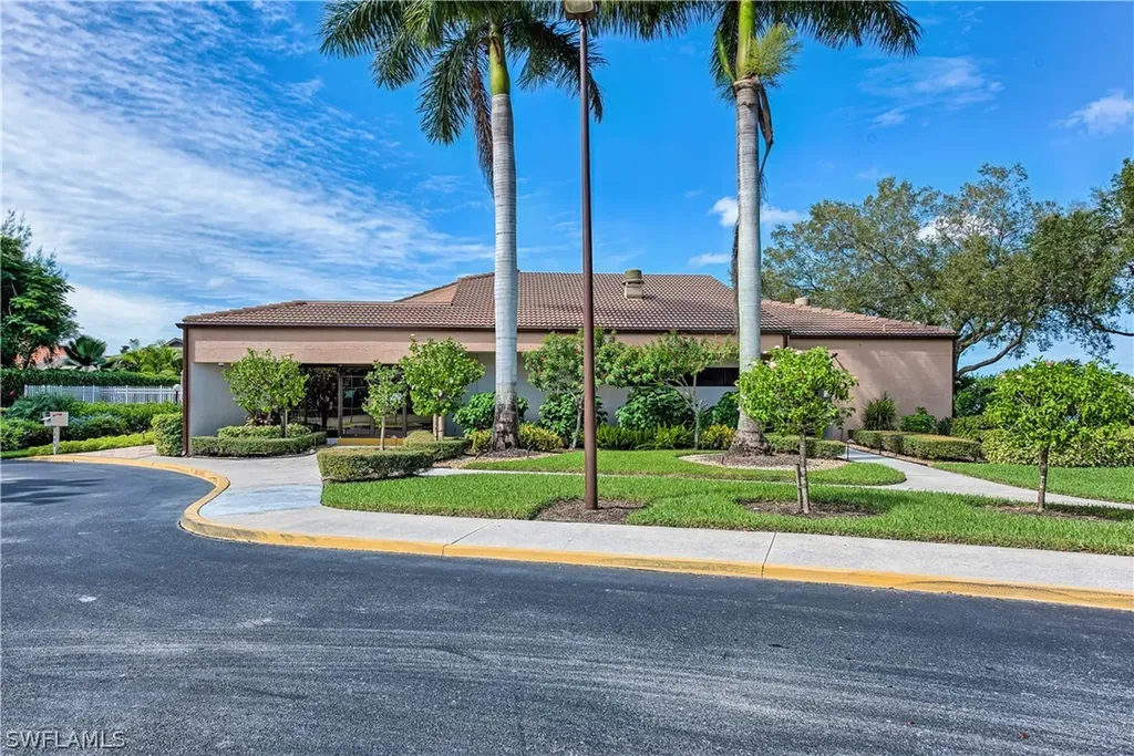 6721 Sloane Place Naples FL 34104