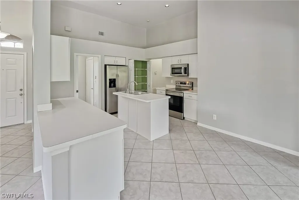 6721 Sloane Place Naples FL 34104