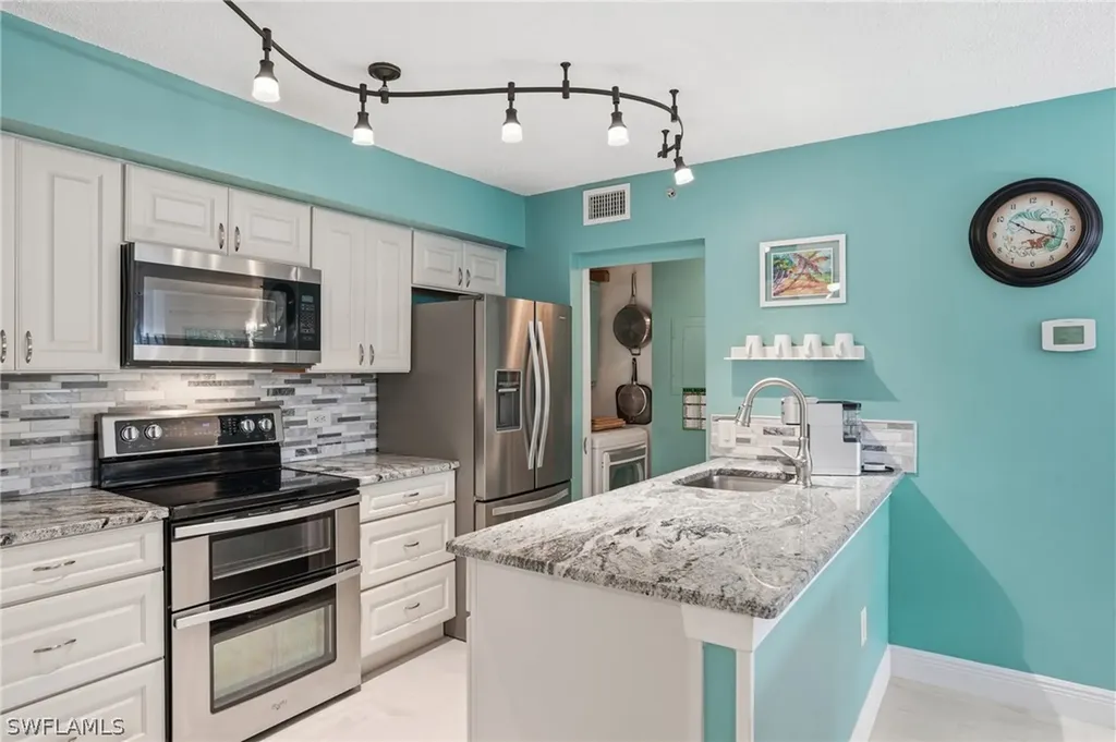 8861 Colonnades Court W Bonita Springs FL 34135