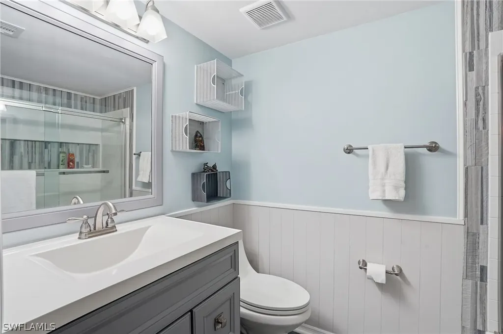 8861 Colonnades Court W Bonita Springs FL 34135