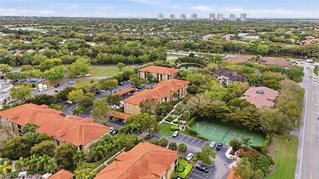 8861 Colonnades Court W Bonita Springs FL 34135
