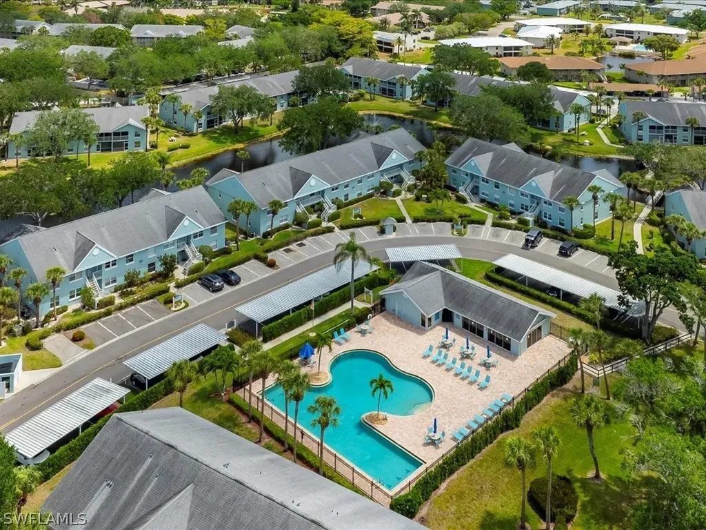 105 Wading Bird Circle Naples FL 34110