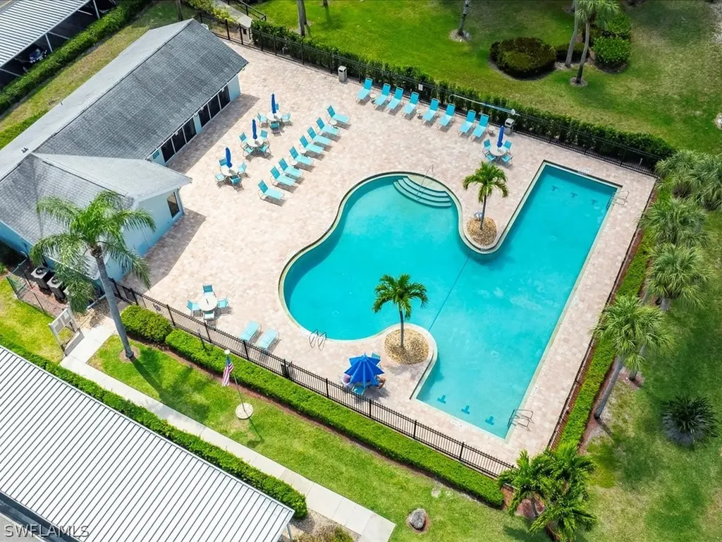 105 Wading Bird Circle Naples FL 34110