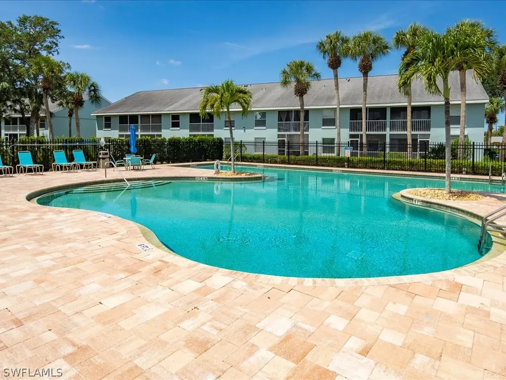 105 Wading Bird Circle Naples FL 34110