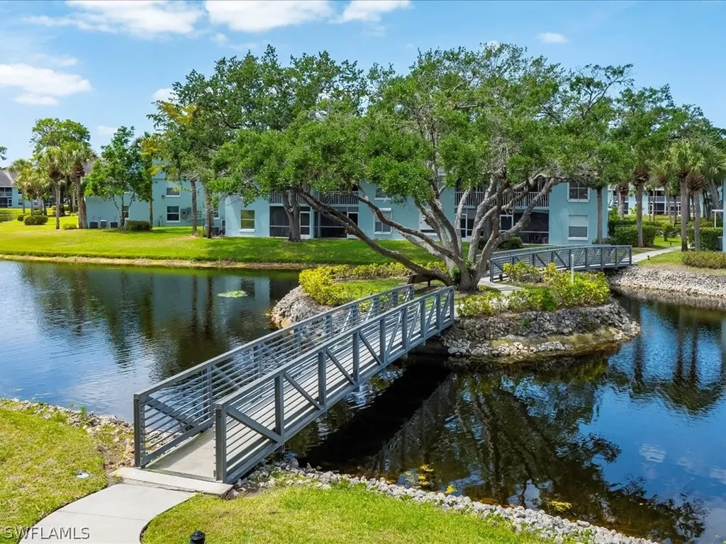 105 Wading Bird Circle Naples FL 34110