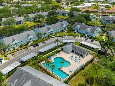 105 Wading Bird Circle Naples FL 34110