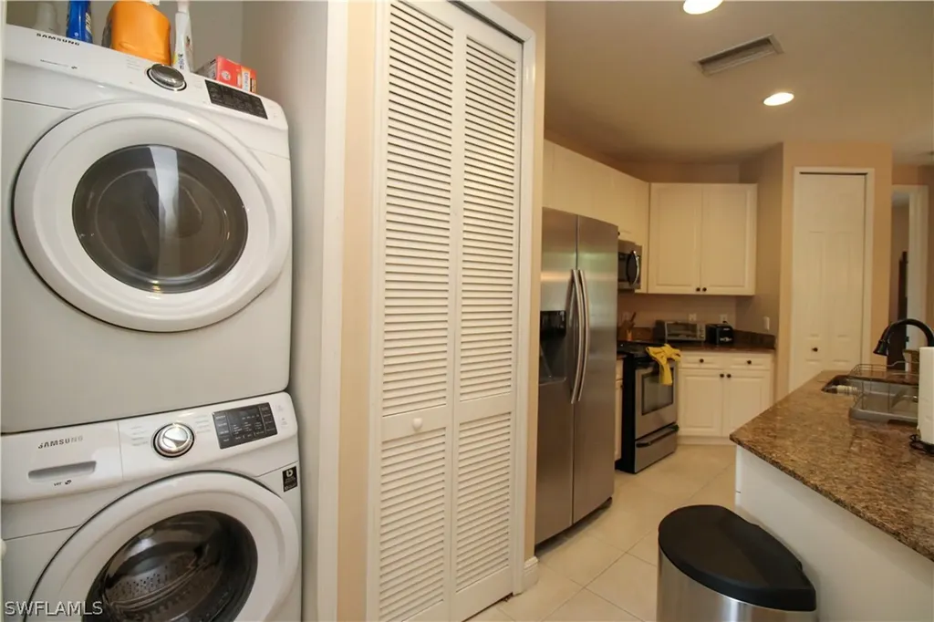1360 Sweetwater Cove Naples FL 34110