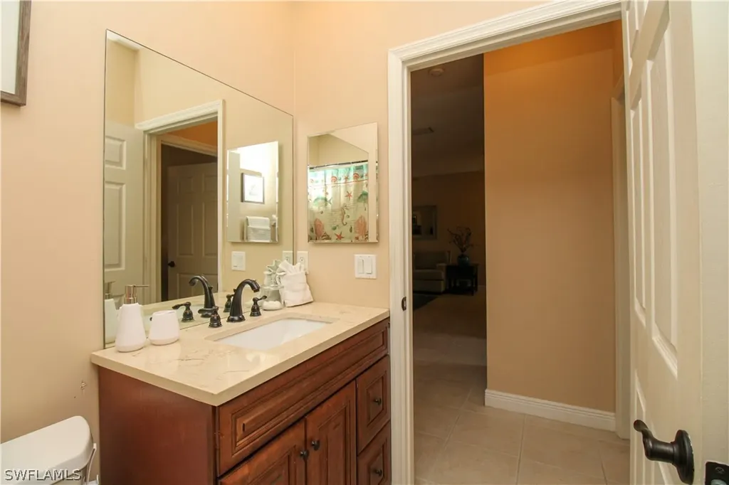 1360 Sweetwater Cove Naples FL 34110