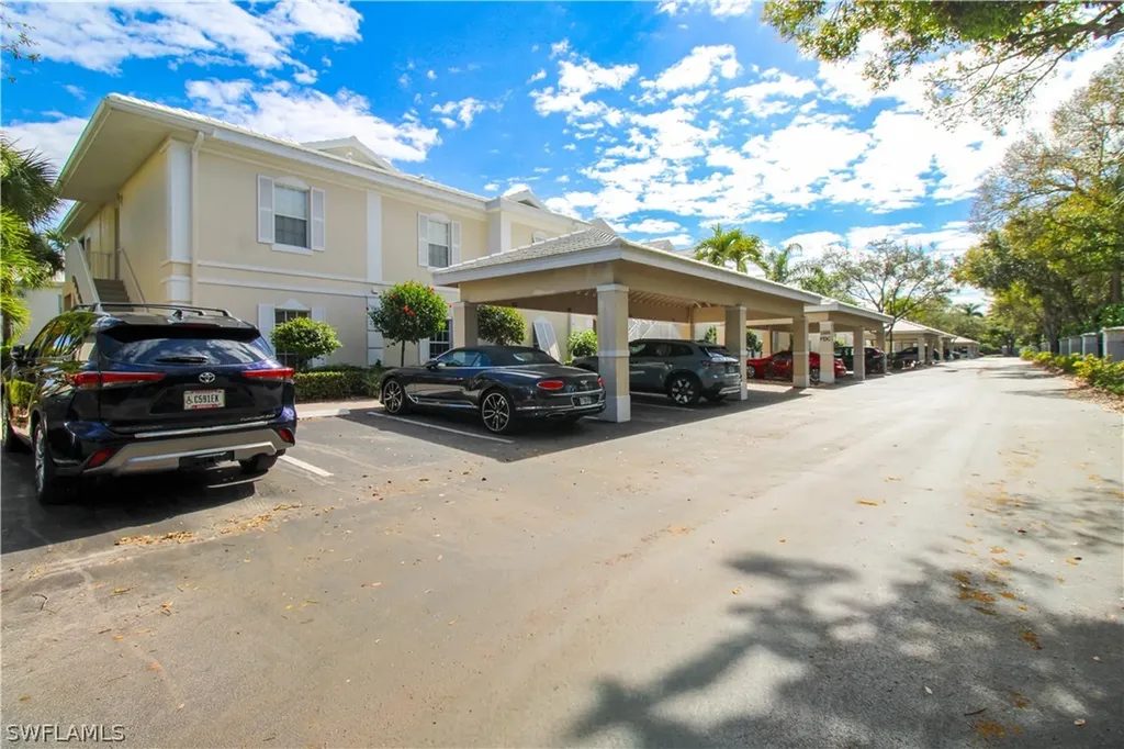 1360 Sweetwater Cove Naples FL 34110