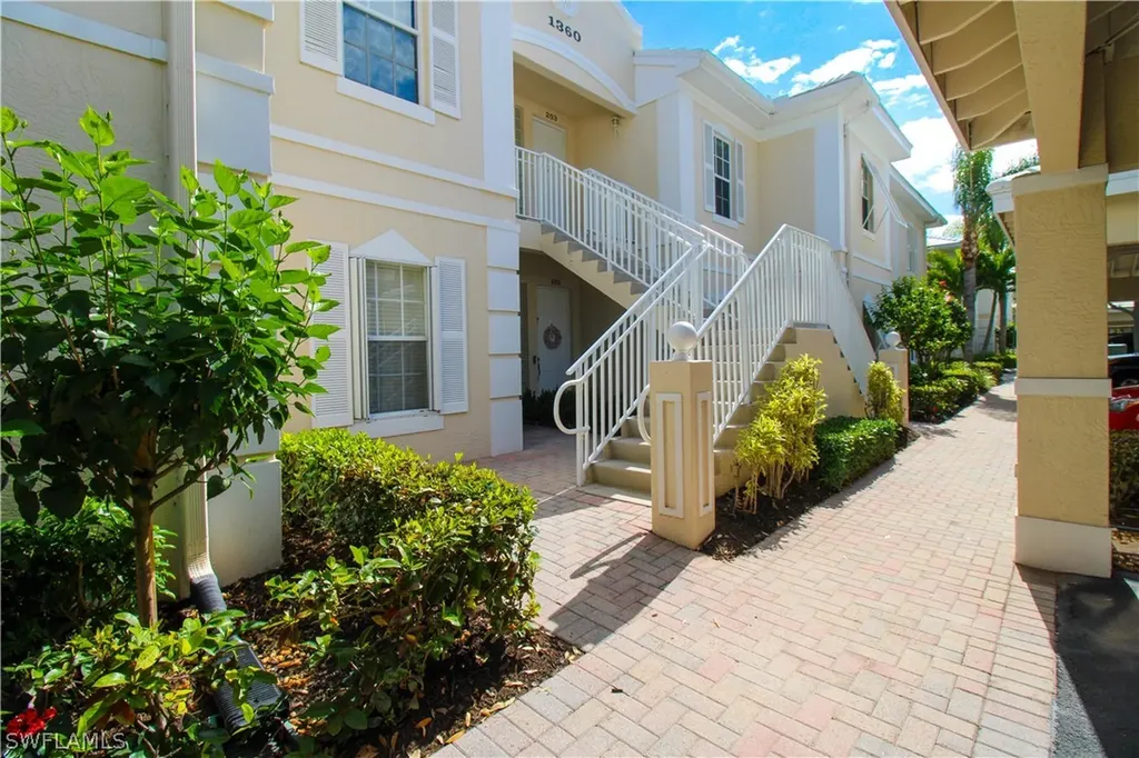 1360 Sweetwater Cove Naples FL 34110