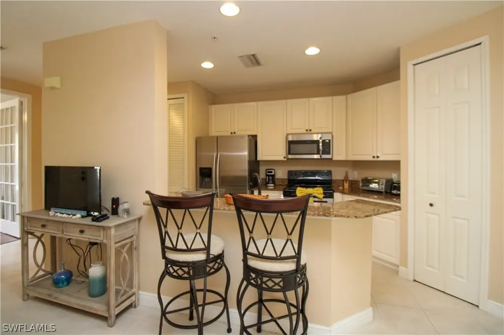 1360 Sweetwater Cove Naples FL 34110