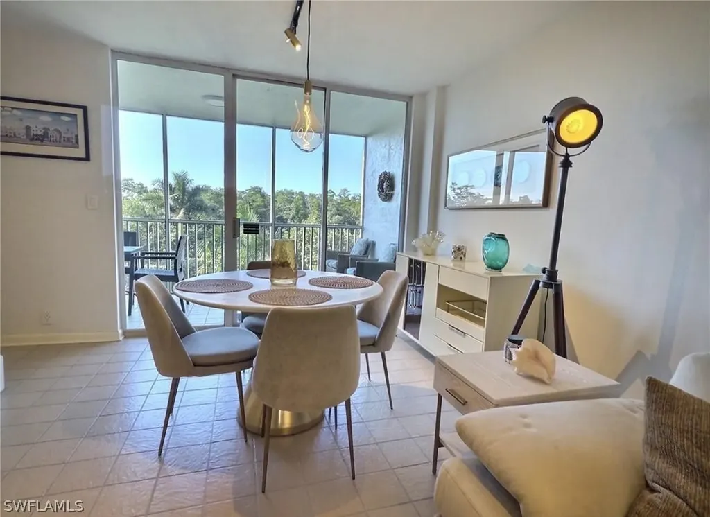 5 Bluebill Avenue Naples FL 34108