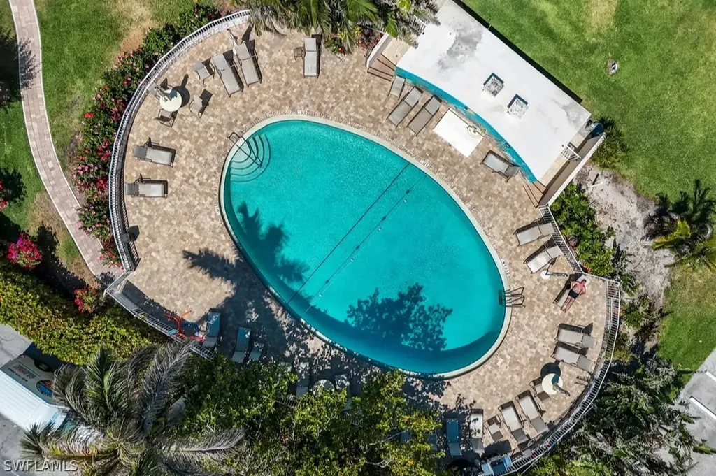 5 Bluebill Avenue Naples FL 34108