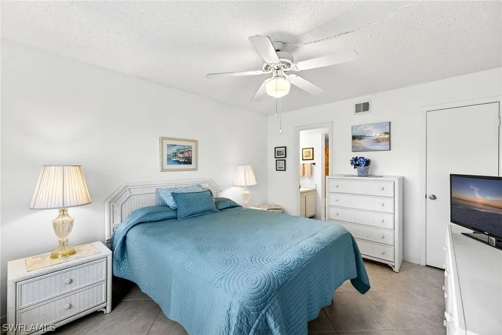 4246 27th Court SW Naples FL 34116