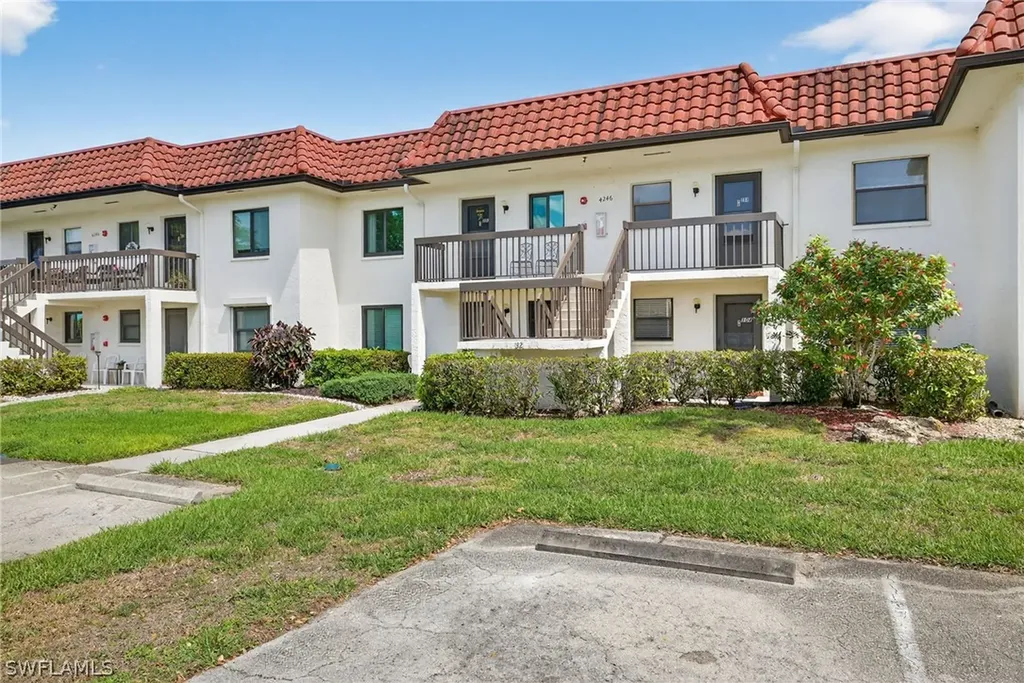 4246 27th Court SW Naples FL 34116