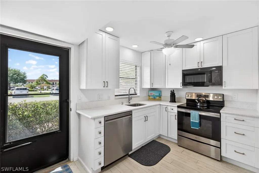 4246 27th Court SW Naples FL 34116