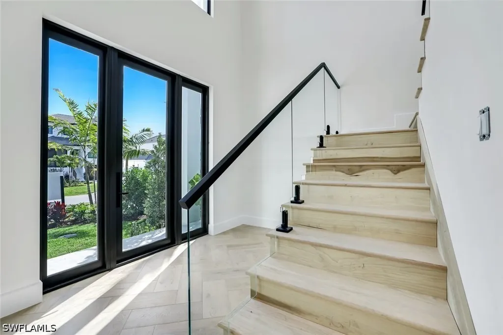 513 92nd Avenue N Naples FL 34108